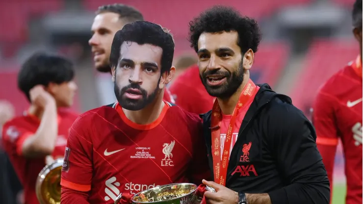 Liverpool define substituto de Salah em caso de saída do astro