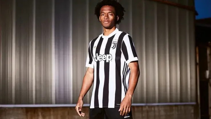 Juventus new store jersey 2018