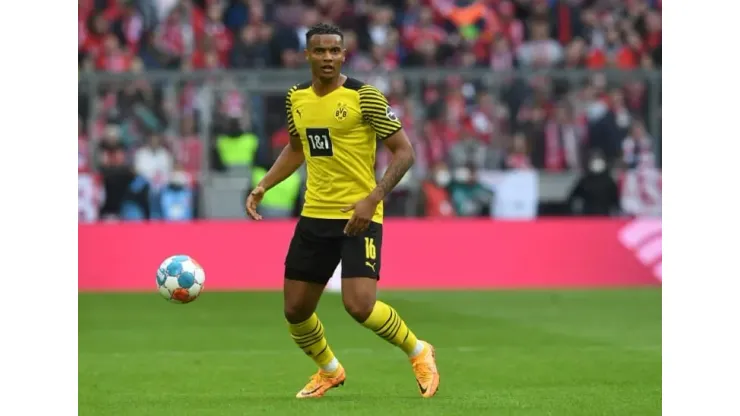 Man City bolster defence by signing Dortmund's Akanji - World