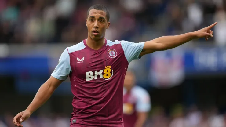 Aston Villa look at alternatives after plans to end Castore deal