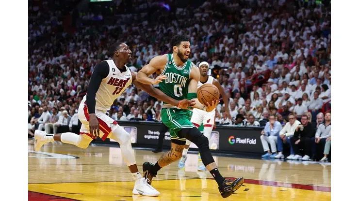 Miami Heat elimina Boston Celtics no jogo 7 e vai às Finais da NBA - Folha  PE