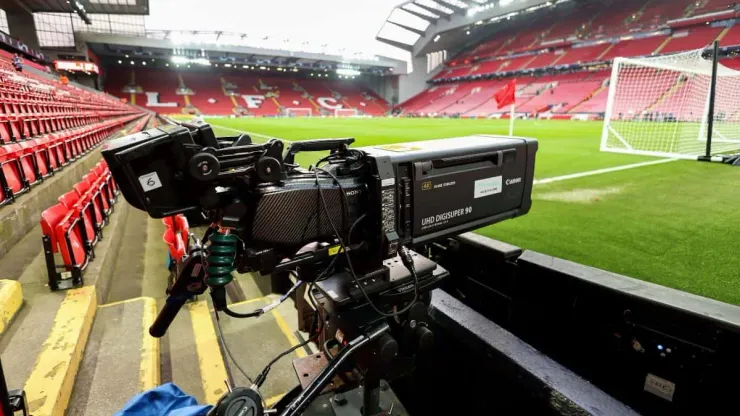 How to watch 2025 football in 4k