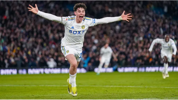 34KB 2001 null null null null 21 21 12 1 2003 null B JPoFYmGKW6M