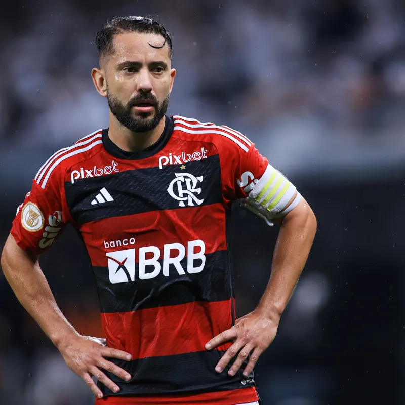 Flamengo inicia outubro com expectativa por novo técnico e virada de página