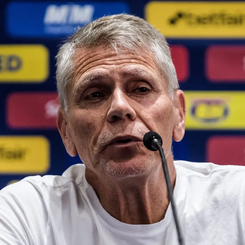 Jornalistas dão risada de resposta de Paulo Autuori, técnico do Cruzeiro