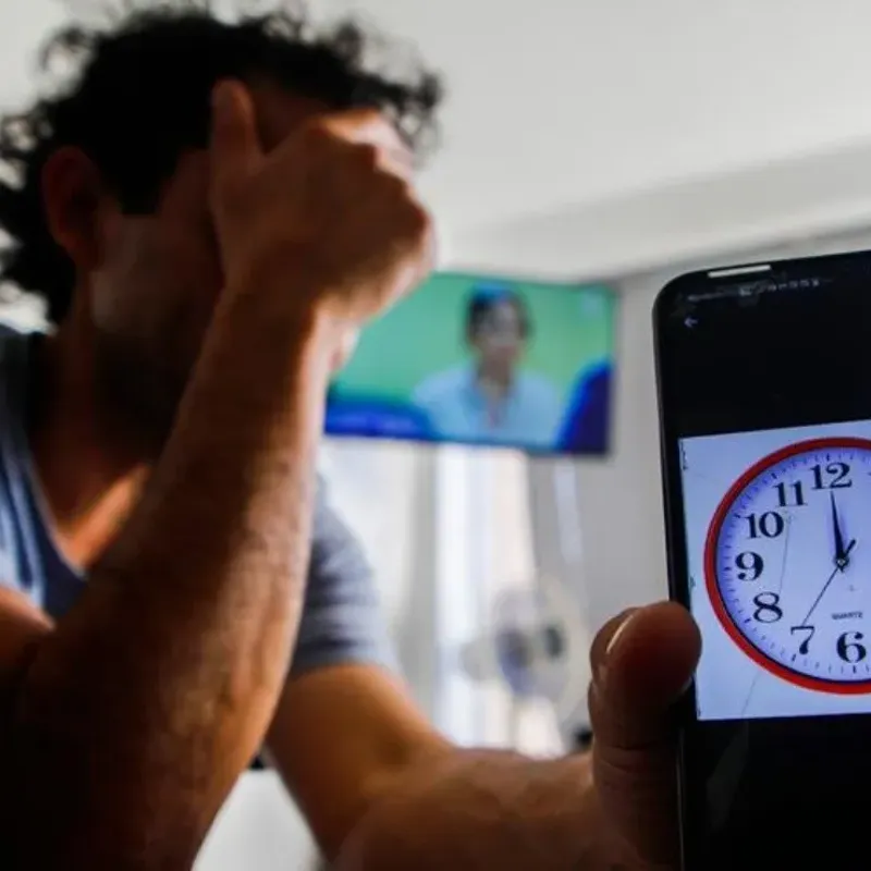 23KB 2001 null null null 3 3 3 2003 null FL6SDYAV25TcMM