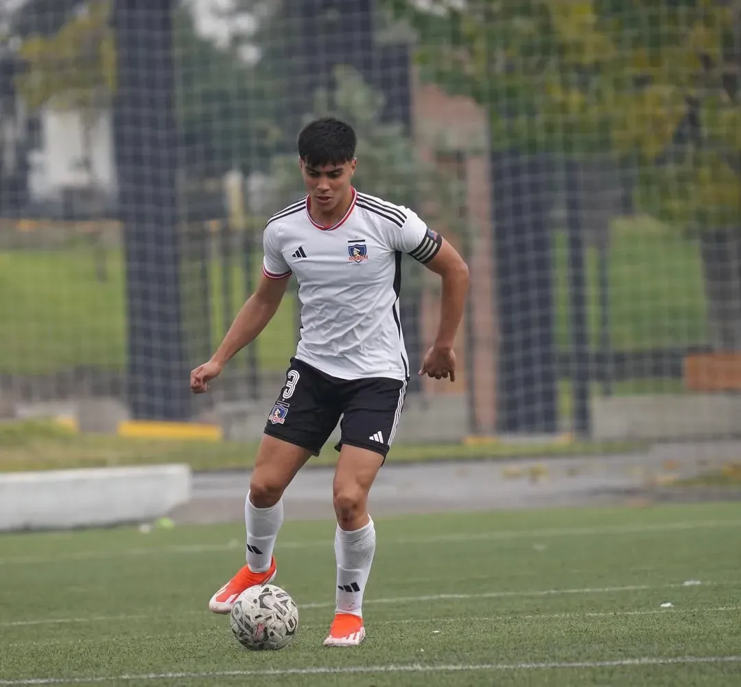 Bruno Torres en las juveniles de Colo Colo. (Foto: brunoalonsotorres)