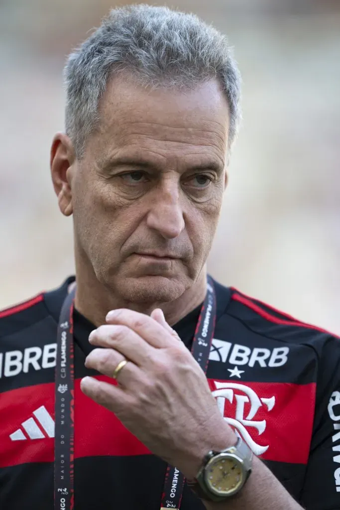 Rodolfo Landim presidente do Flamengo antes da partida contra o Atletico-GO (Foto: Jorge Rodrigues/AGIF)