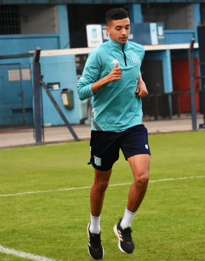 Tomás Avilés entrenando en Racing. (Prensa Racing)