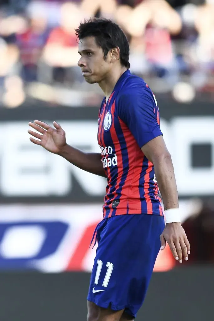 Ángel Romero luciendo la camiseta de San Lorenzo. (Getty Images)