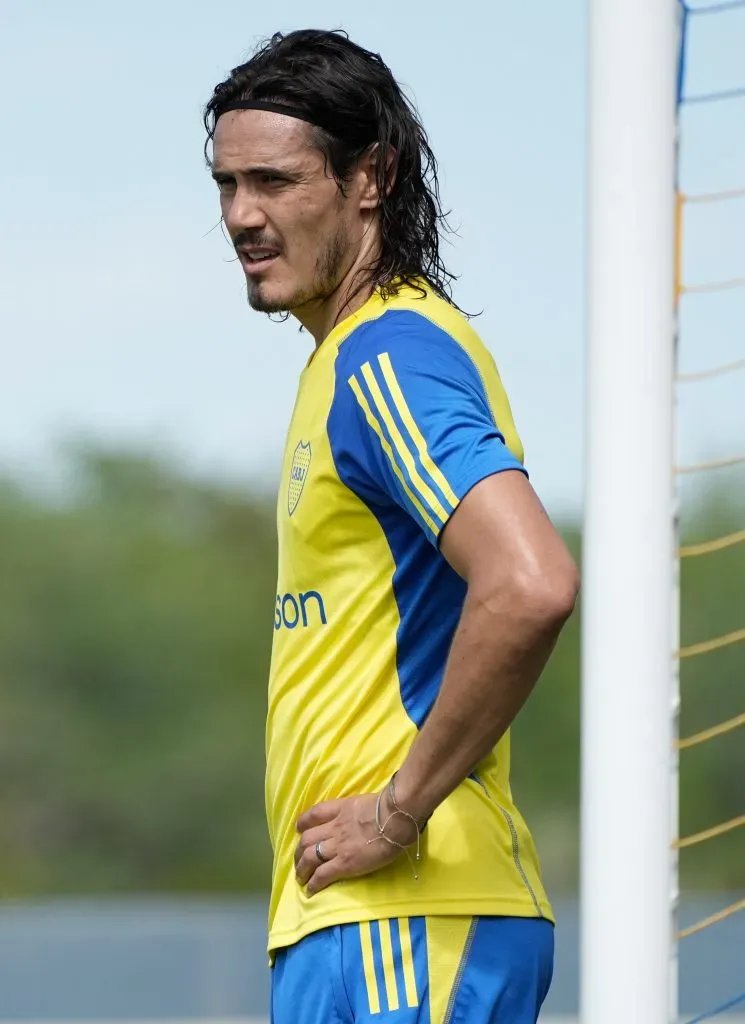 Nuevamente Cavani entrenó diferenciado en Boca.