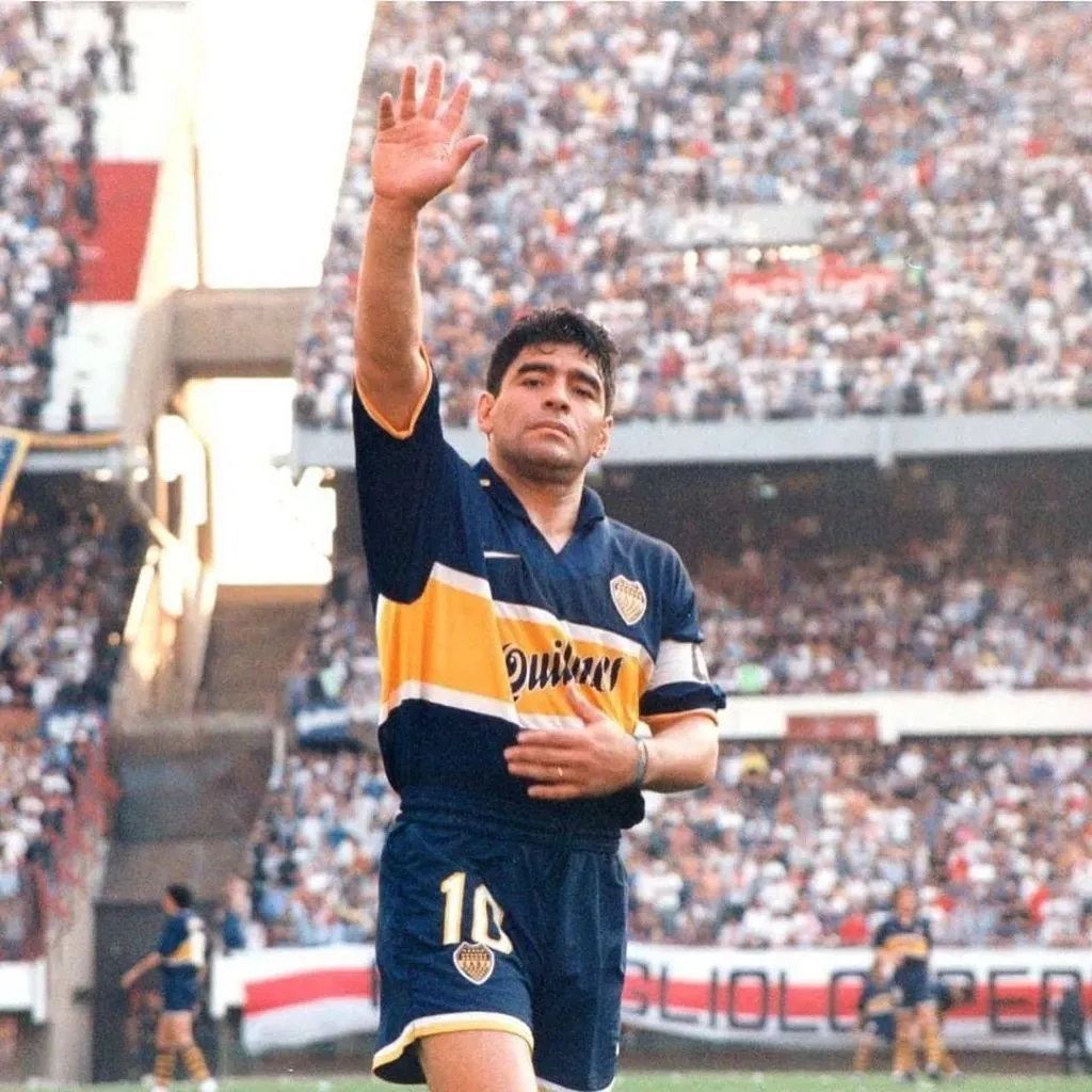 Diego Armando Maradona en su última función.