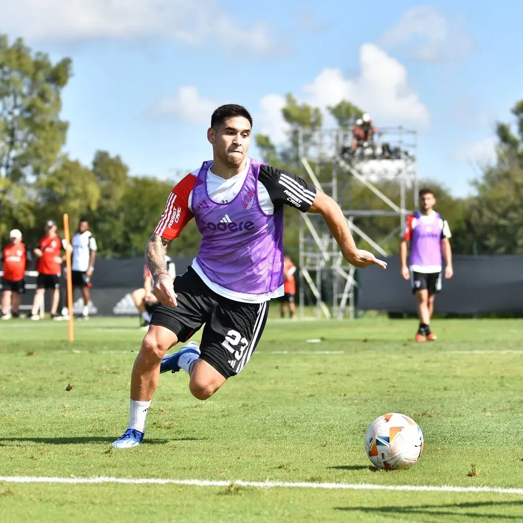 Rodrigo Villagra volvería a la titularidad tras un gran infgreso ante Rosario Central. (Foto: Prensa River).