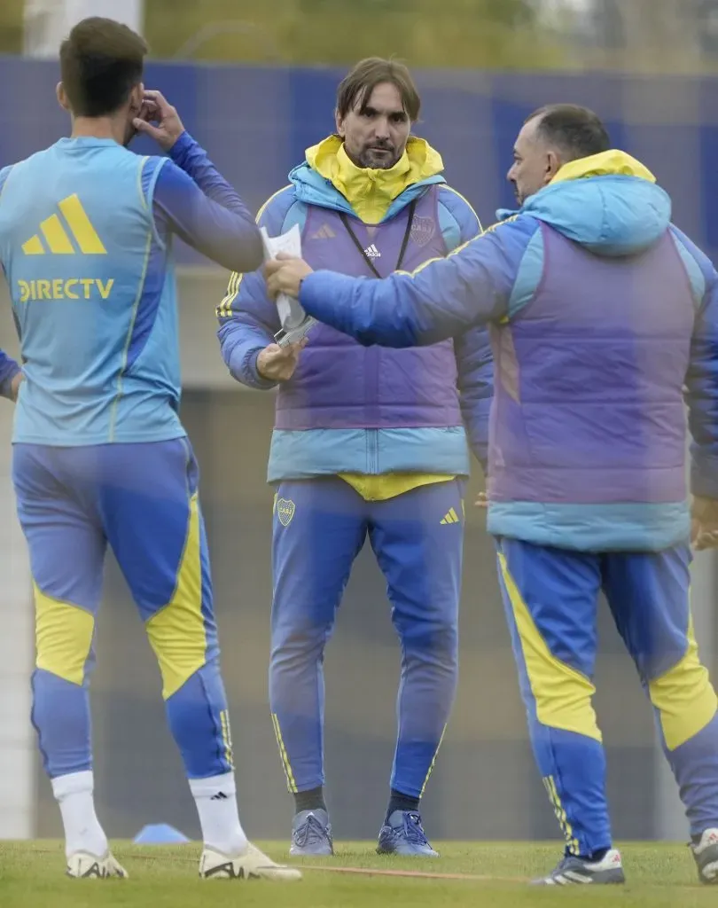 Boca adelantó su entrenamiento por la final de la Champions League.