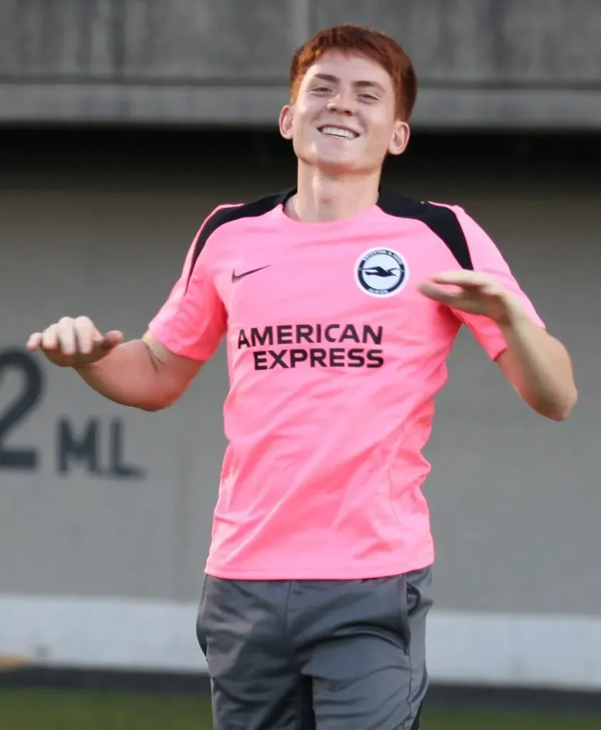 Colo Barco no jugó ningún torneo con Argentina y está en Japón con Brighton.