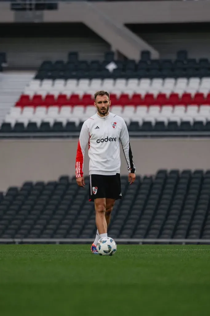 Pezzella ya se entrenó con sus compañeros. (Foto: @RiverPlate).