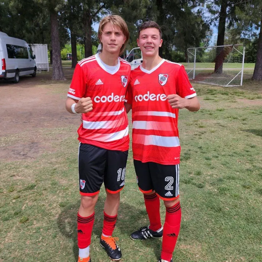 Valentino López y Bastian Demichelis, figuras de la Octava de River.