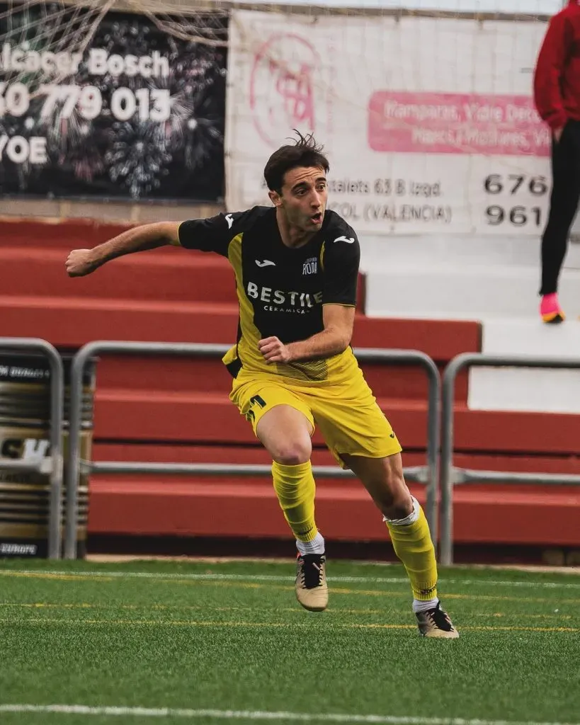 No, no es el Piojo, es el hijo, Joaquín. Foto IG.