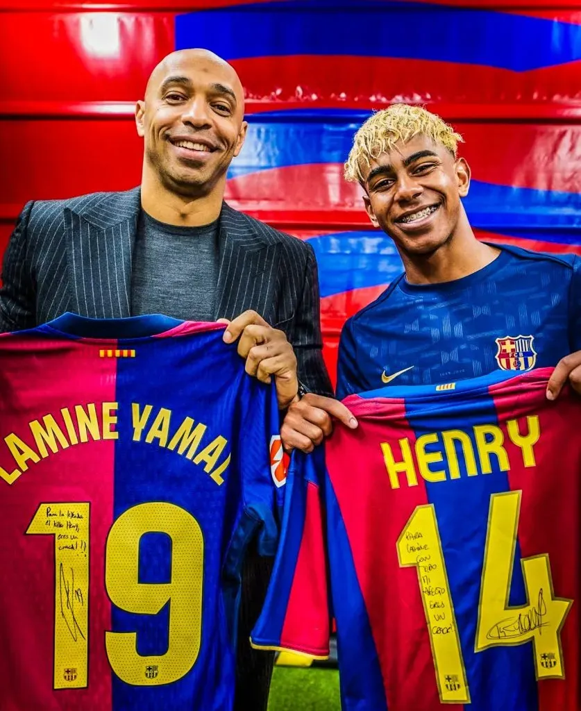 Yamal y Henry ya intercambiaron sus camisetas del Barcelona.