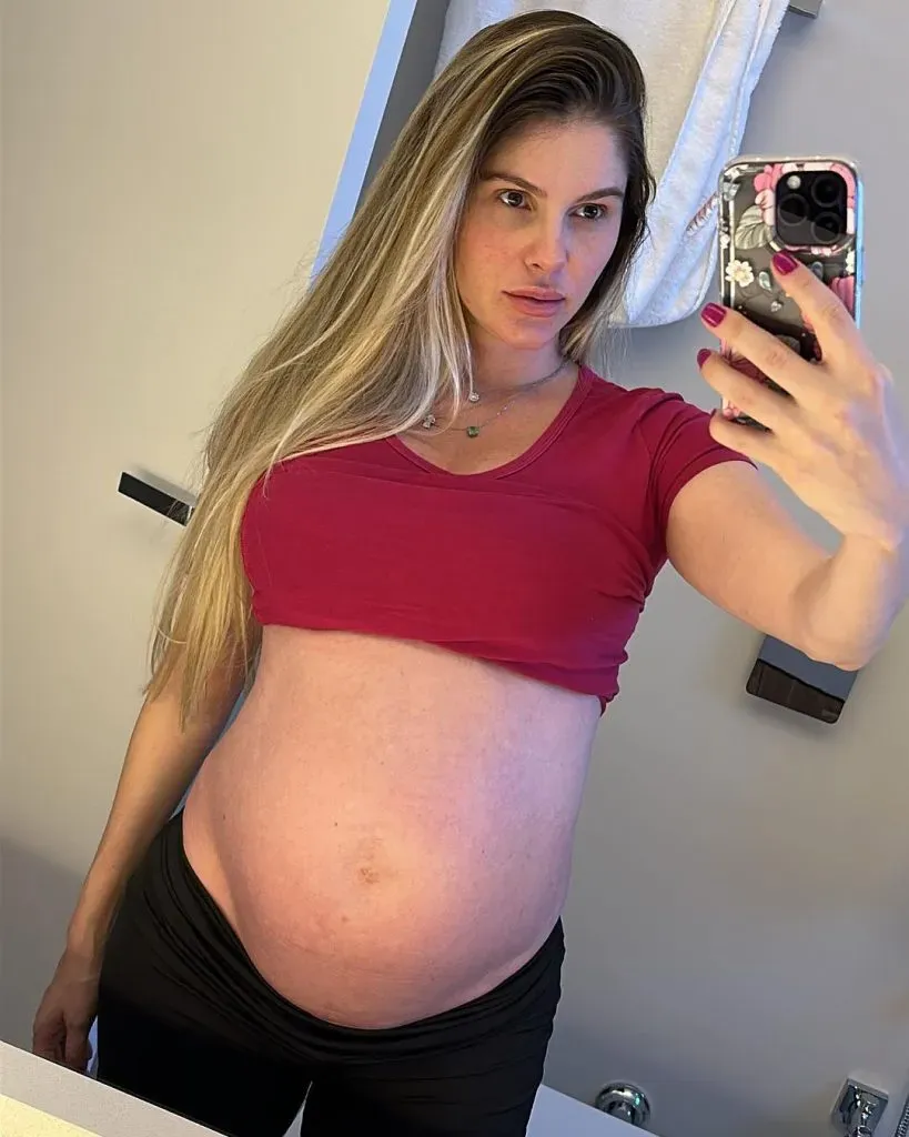 Bárbara Evans está grávida de gêmeos; Modelo já é mãe de Ayla, de quase 2 anos – Reprodução/Instagram de Bárbara Evans
