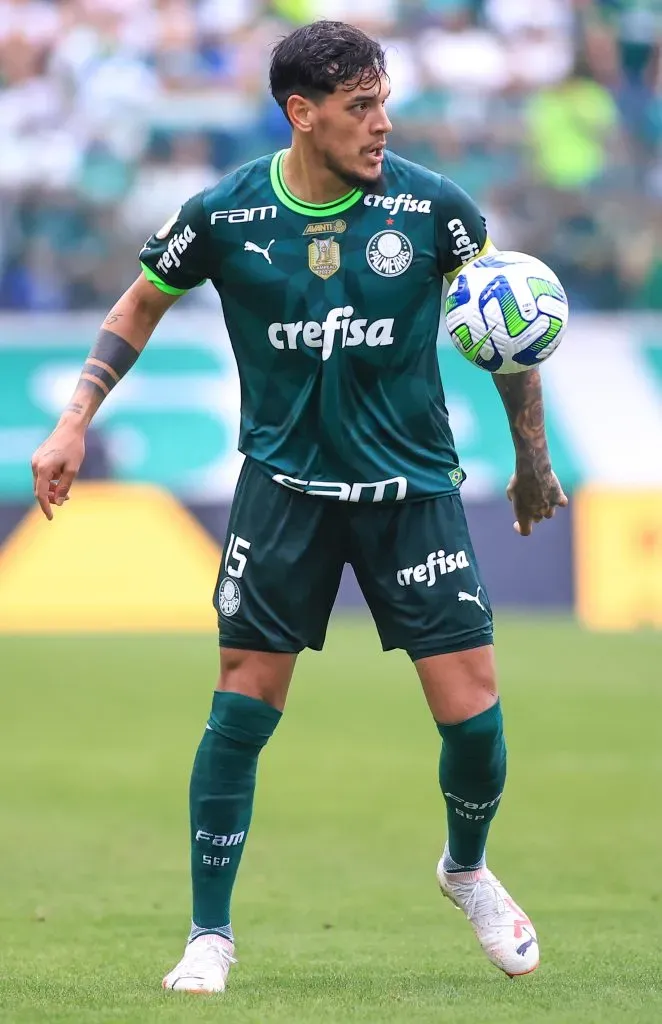 Gustavo Gomez jogador do Palmeiras durante partida contra o Santos no estadio Arena Barueri pelo campeonato Brasileiro A 2023. Foto: Marcello Zambrana/AGIF