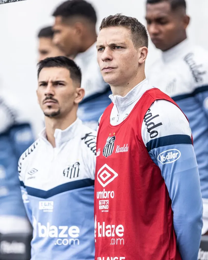 Foto: Abner Dourado/AGIF – Julio Furch foi decisivo para o Santos no jogo contra o Goiás