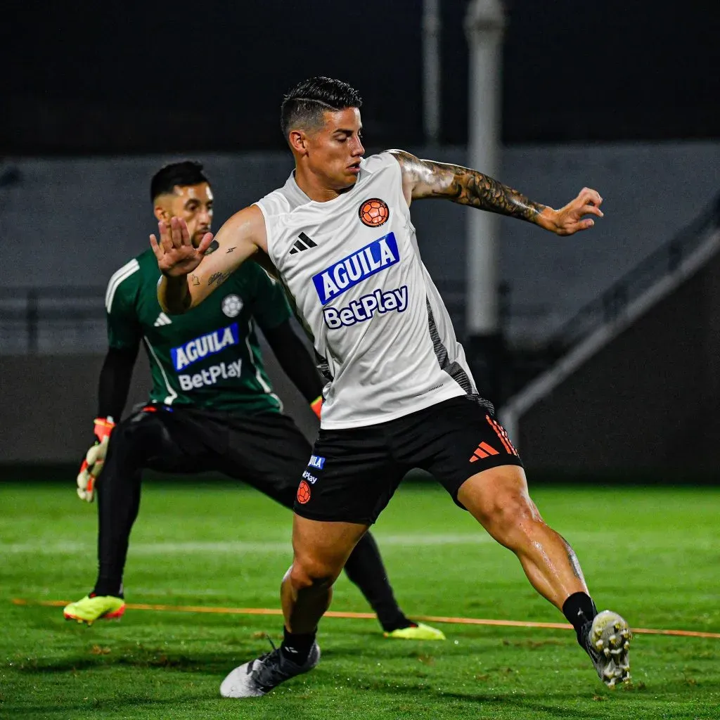 James Rodríguez participó de la primera práctica de campo con la Selección en Barranquilla.