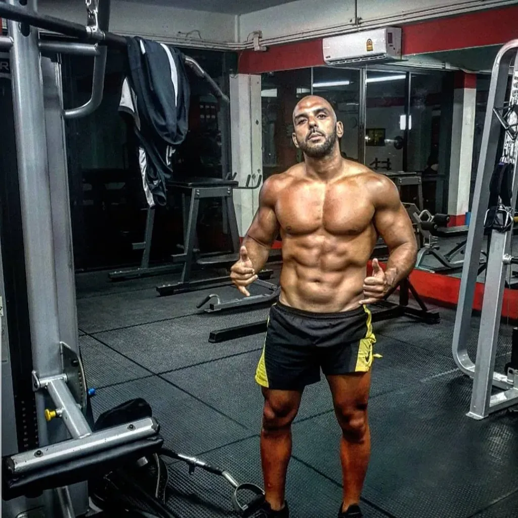 El guardaespaldas de Messi, con pasado en las Artes Marciales Mixtas, pero no en las Fuerzas Armadas de Estados Unidos.