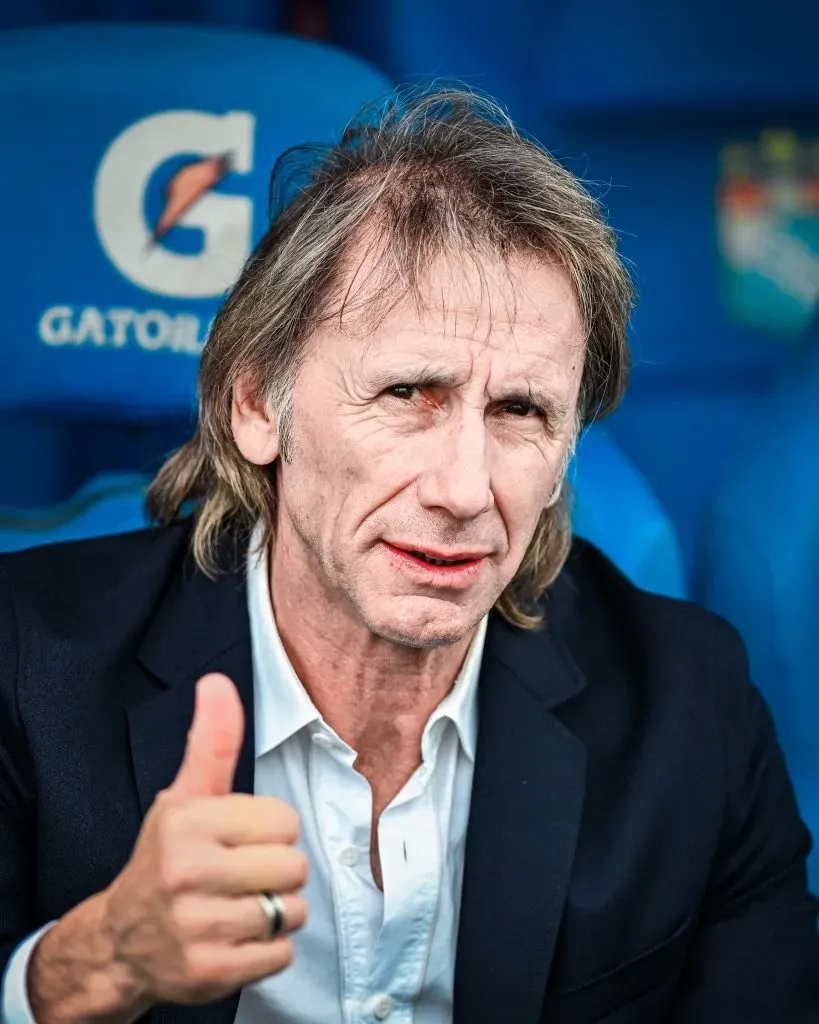 Gareca durante la despedida de Carlos Lobatón. (Foto: Alex Melgarejo)