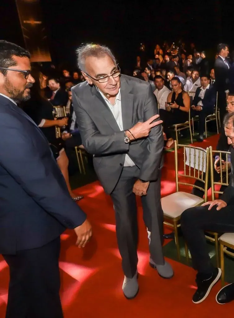 Jorge Fossati en la premiación de la Liga 1 2023. (Foto: Twitter).