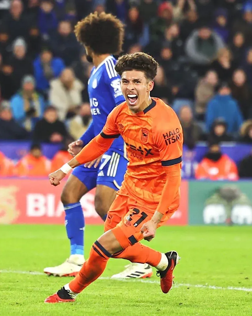 Jeremy Sarmiento anotó un golazo ante el Leicester el pasado lunes por la Championship. (Foto: @jeremysarm7ento)