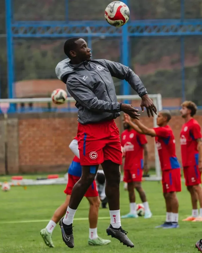 Luis Caicedo fue uno de los fichajes de Deportivo Garcilaso en esta temporada. (Foto: Dep_Garcilaso)