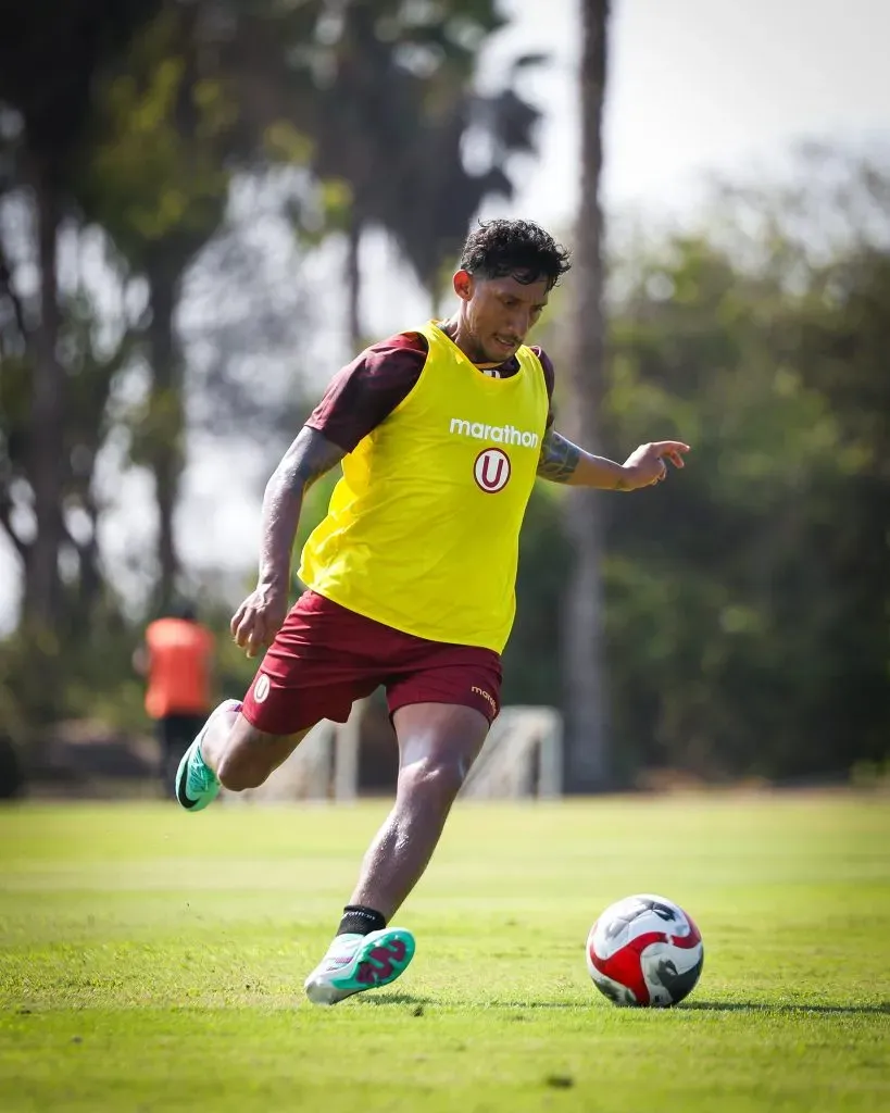 Christofer Gonzáles será titular ante Alianza Lima. (Foto: Universitario de Deportes).