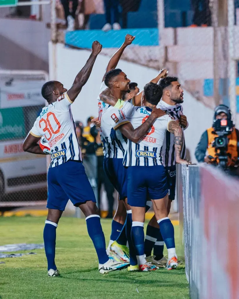 Alianza Lima celebrando el tanto en Cusco. (Foto: Alianza Lima).