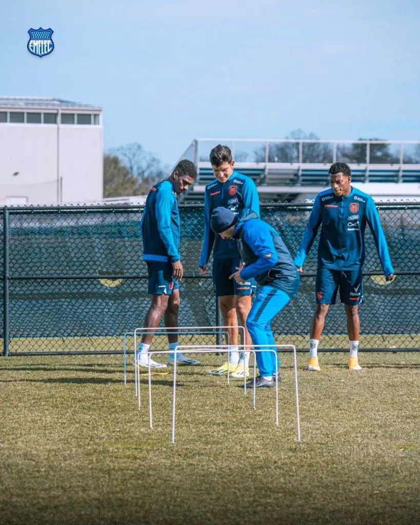 Esta fue la foto que compartió Emelec en sus redes sociales. (Foto: @CSEmelec)