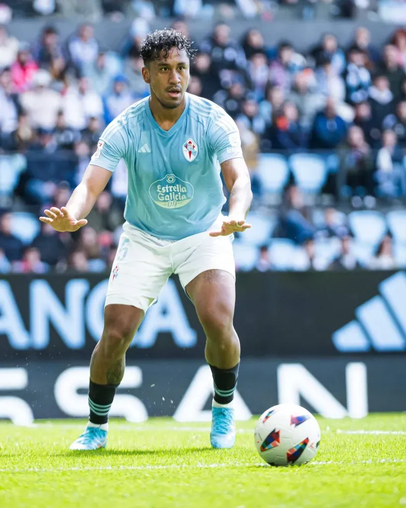 Renato Tapia jugando en el Celta de Vigo. (Foto: IMAGO).