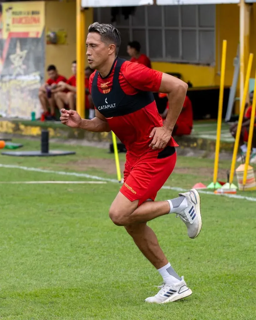 Franklin Guerra ya entrena, pero no a la par de sus compañeros (Foto: @BarcelonaSC)