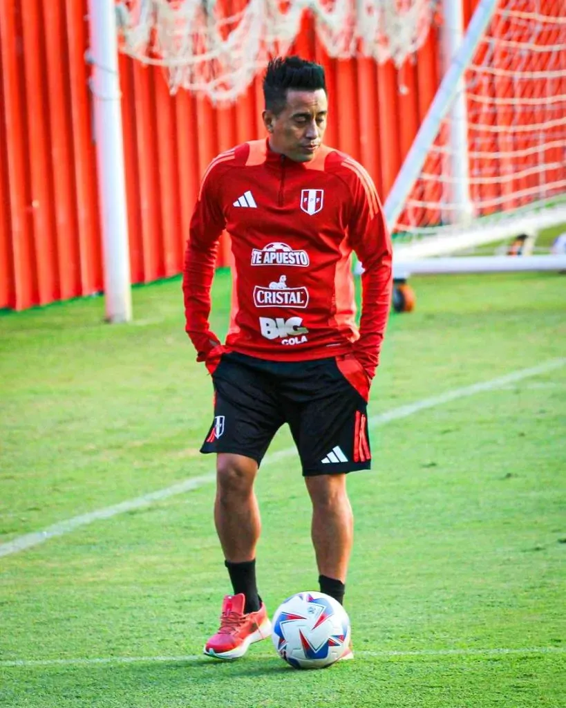 Christian Cueva en los últimos entrenamientos. (Foto: Kathy Magallanes).