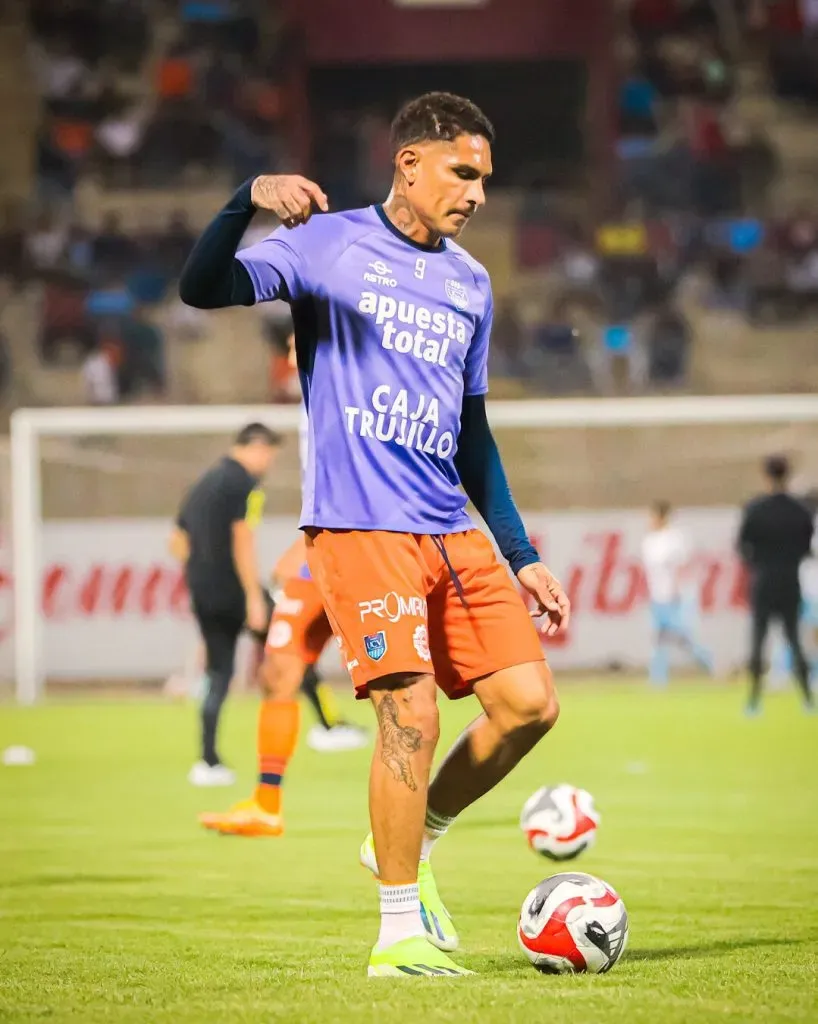 Paolo Guerrero entrenando en la César Vallejo. (Foto: Liga 1).