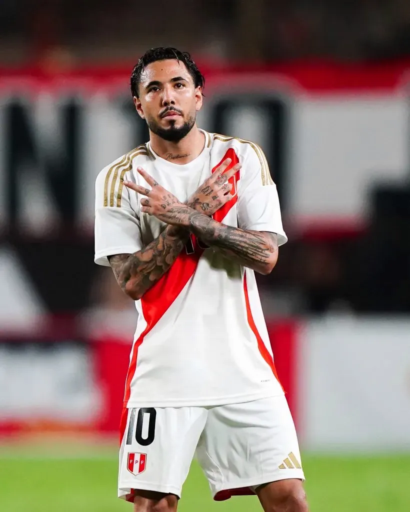 Sergio Peña jugando en la Selección Peruana. (Foto: FPF).