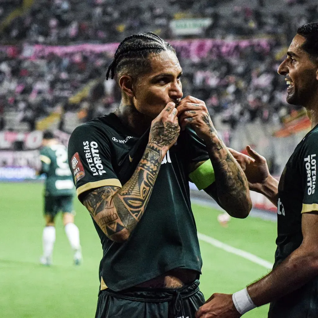 Paolo Guerrero disfrutando de Alianza Lima. (Foto: Tabatha Belén – @tabathabelen09).