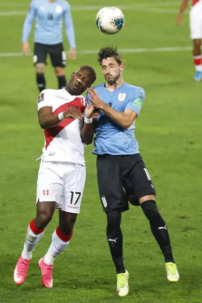 Perú vs. Uruguay de Eliminatorias Sudamericanas pasadas. (Foto: IMAGO).