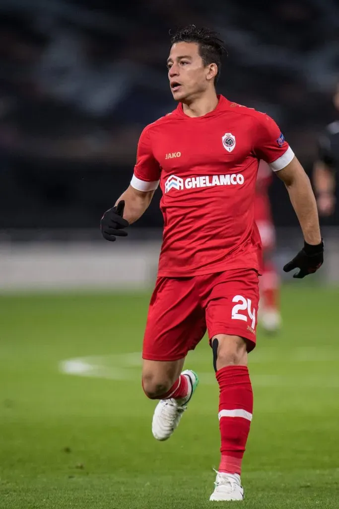 Cristian Benavente jugando al Europa League. (Foto: IMAGO).