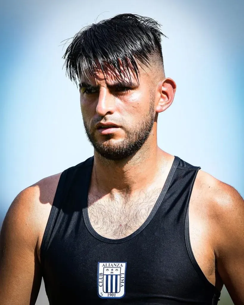 Carlos Zambrano durante entrenamiento. (Foto: Twitter).