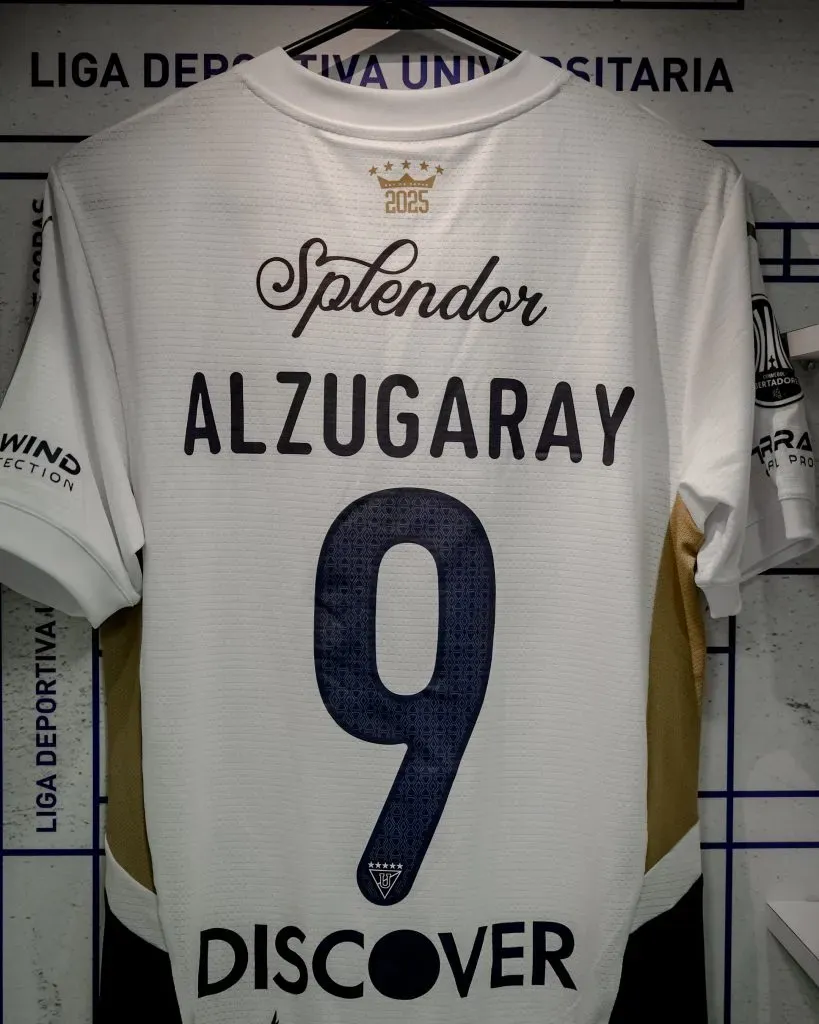 Alzugaray vuelve a ser titular. (Foto: @LDU_Oficial)