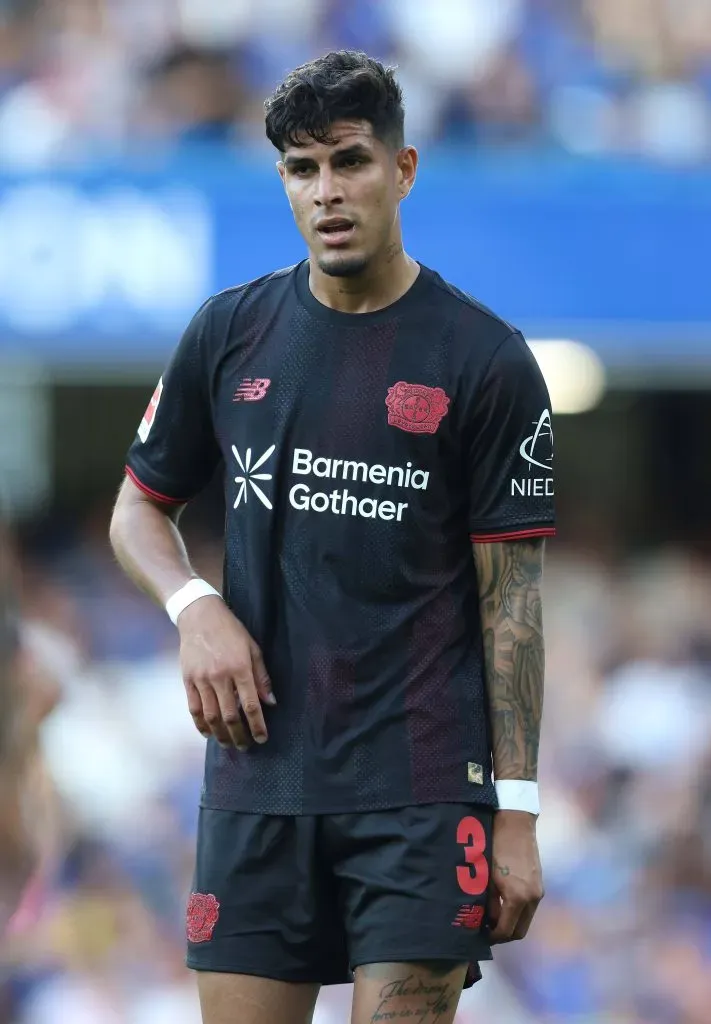 Los hinchas de Chelsea piden a Piero Hincapié. (Foto: Imago)