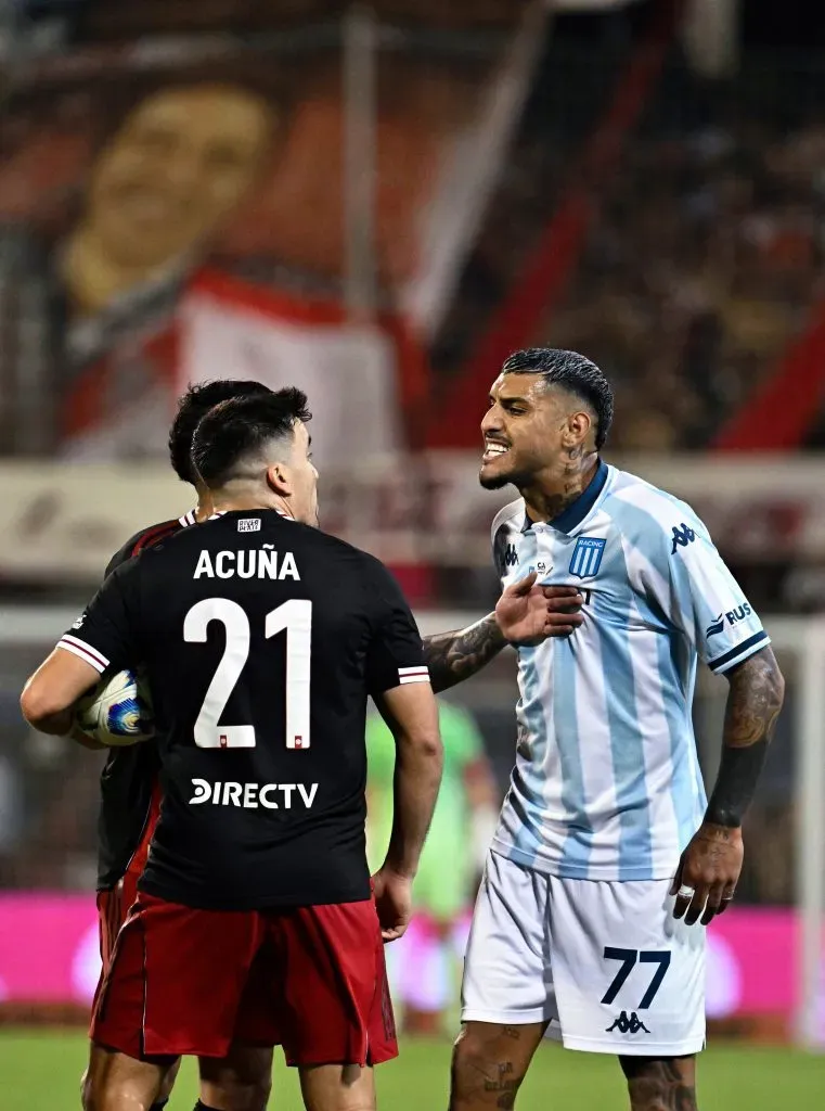 ‘Rocky’ Balboa escupió al ‘Huevo’ Acuña en el Racing vs. River. (Foto: Getty Images)