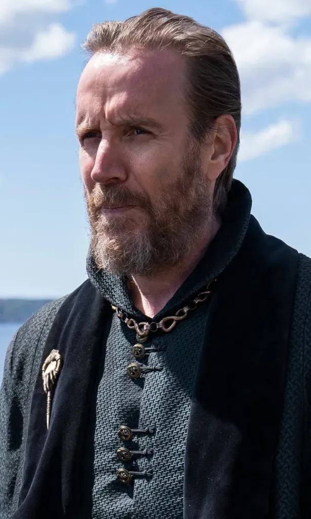 Rhys Ifans interpreta a Otto Hightower en House of the dragon.