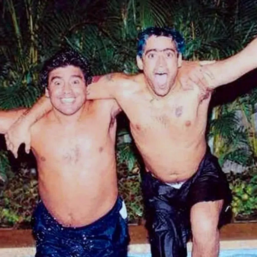 Diego Maradona junto a Rodrigo Bueno, dos leyendas argentinas.