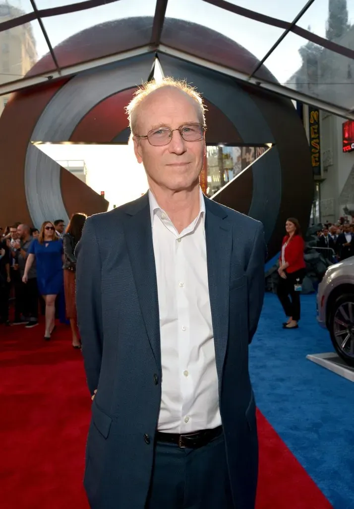 El actor William Hurt asiste al estreno mundial de Capitán América: Civil War, en el Dolby Theatre el 12 de abril de 2016 en Los Ángeles, California. Imagen: Getty Images.